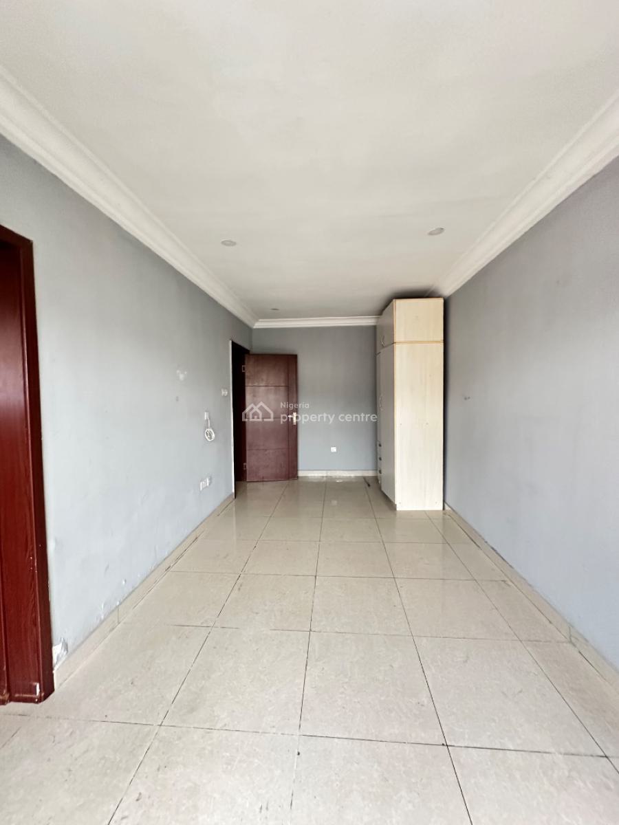 Nicely Built 4 Bedroom Terrace Duplex with Bq, Osapa, Lekki, Lagos, Terraced Duplex for Sale