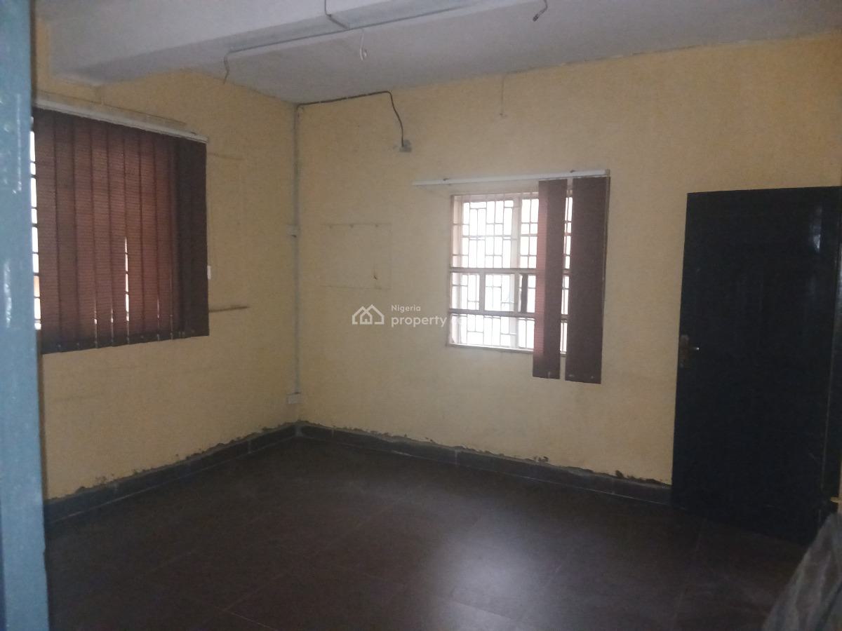 Luxury 2-bedroom Back Office Flat, Off Ogunlana Drive, Surulere, Lagos, Flat / Apartment for Rent