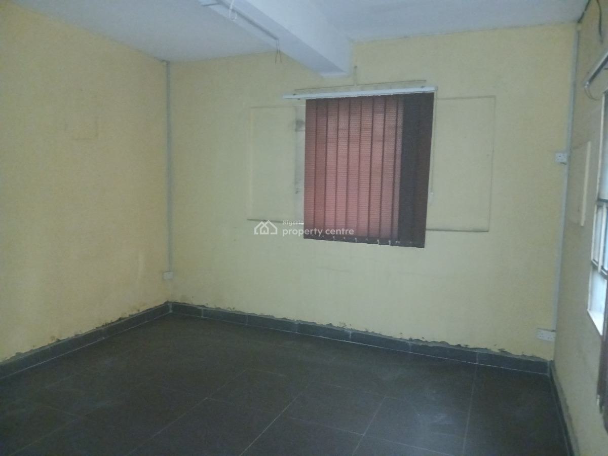 Luxury 2-bedroom Back Office Flat, Off Ogunlana Drive, Surulere, Lagos, Flat / Apartment for Rent
