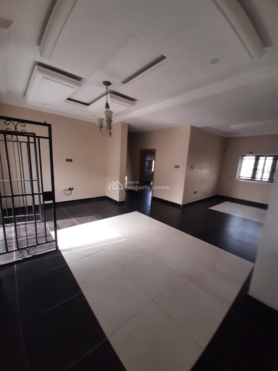 3 Bedroom Apartment, Lekki Phase 1, Lekki, Lagos, Terraced Duplex for Sale