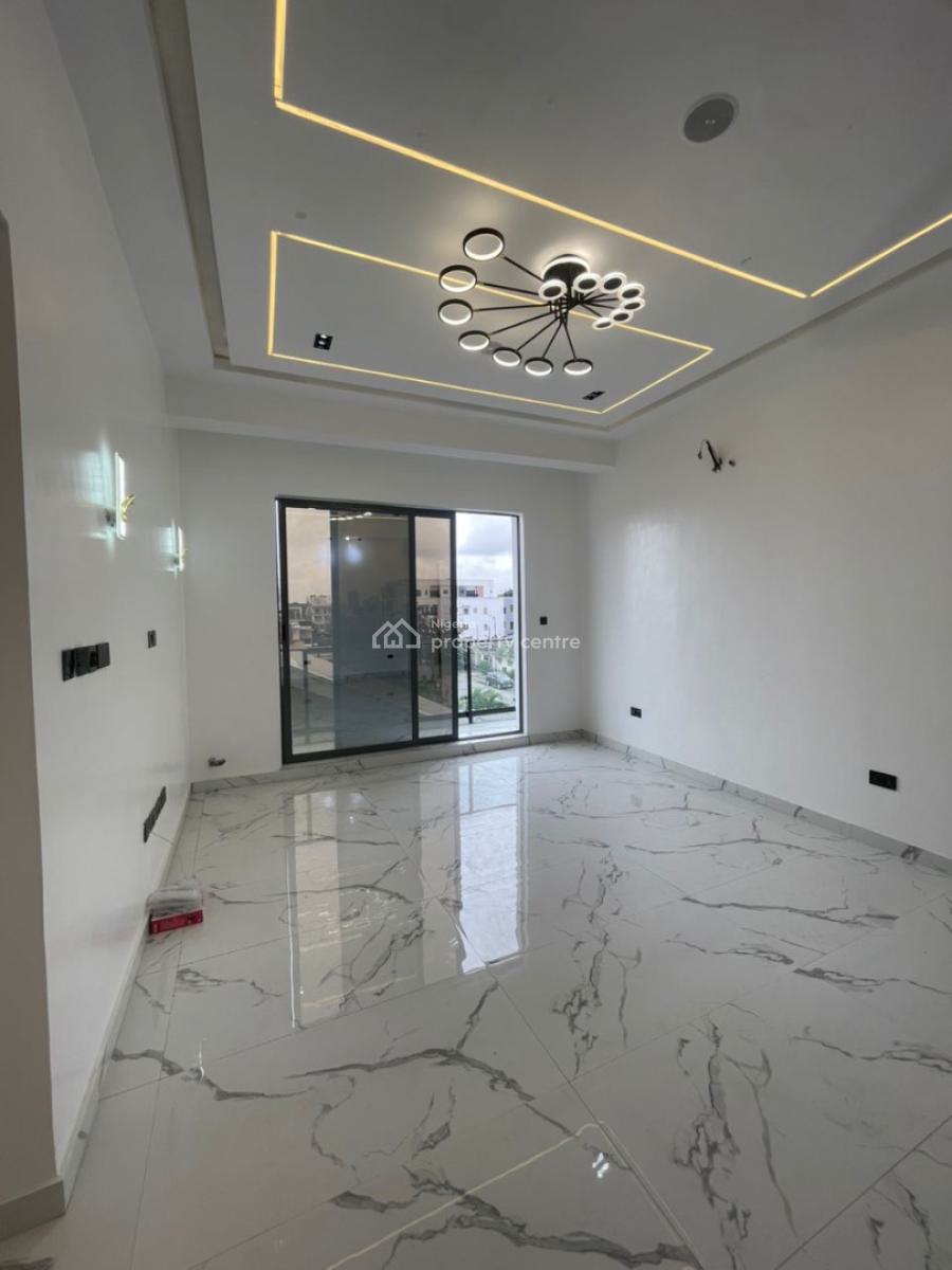 Exclusive 3 Bedroom Flat + Pool, Lekki Phase 1, Lekki, Lagos, Flat / Apartment for Rent