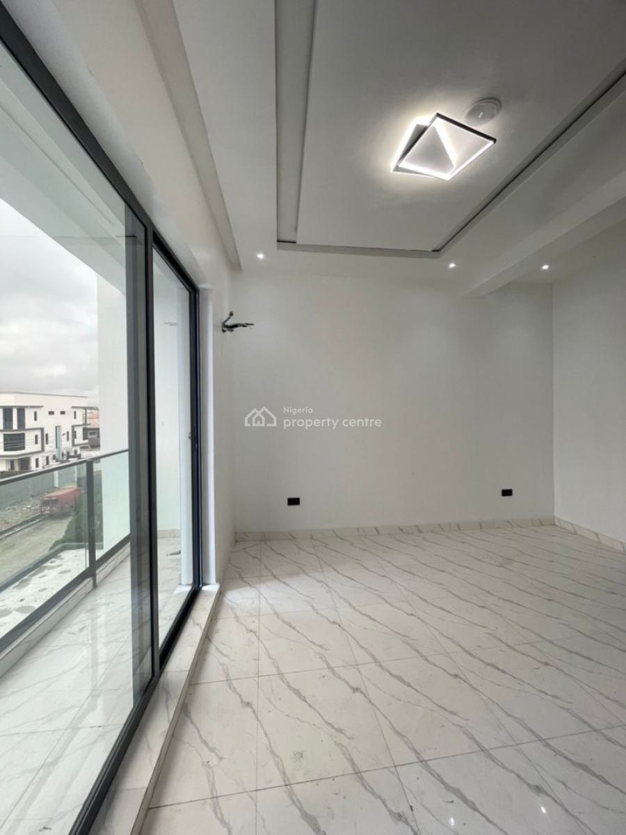 Exclusive 3 Bedroom Flat + Pool, Lekki Phase 1, Lekki, Lagos, Flat / Apartment for Rent