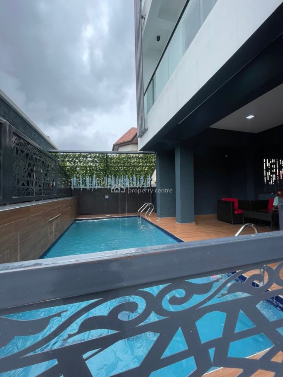 Exclusive 3 Bedroom Flat + Pool, Lekki Phase 1, Lekki, Lagos, Flat / Apartment for Rent