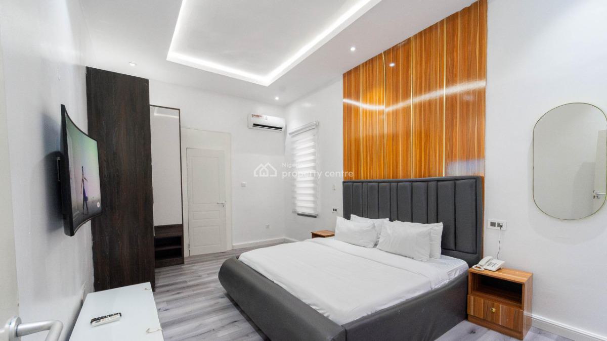 Luxury 5 Bedroom with Swimming Pool, Snooker and Ps5, Lekki Phase 1, Lekki, Lagos, House Short Let
