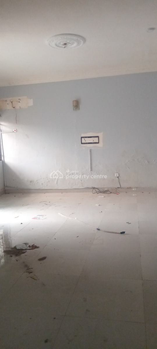 Now Available, Off Mobil Road Ilaje Ajah, Ilaje, Ajah, Lagos, Flat / Apartment for Rent