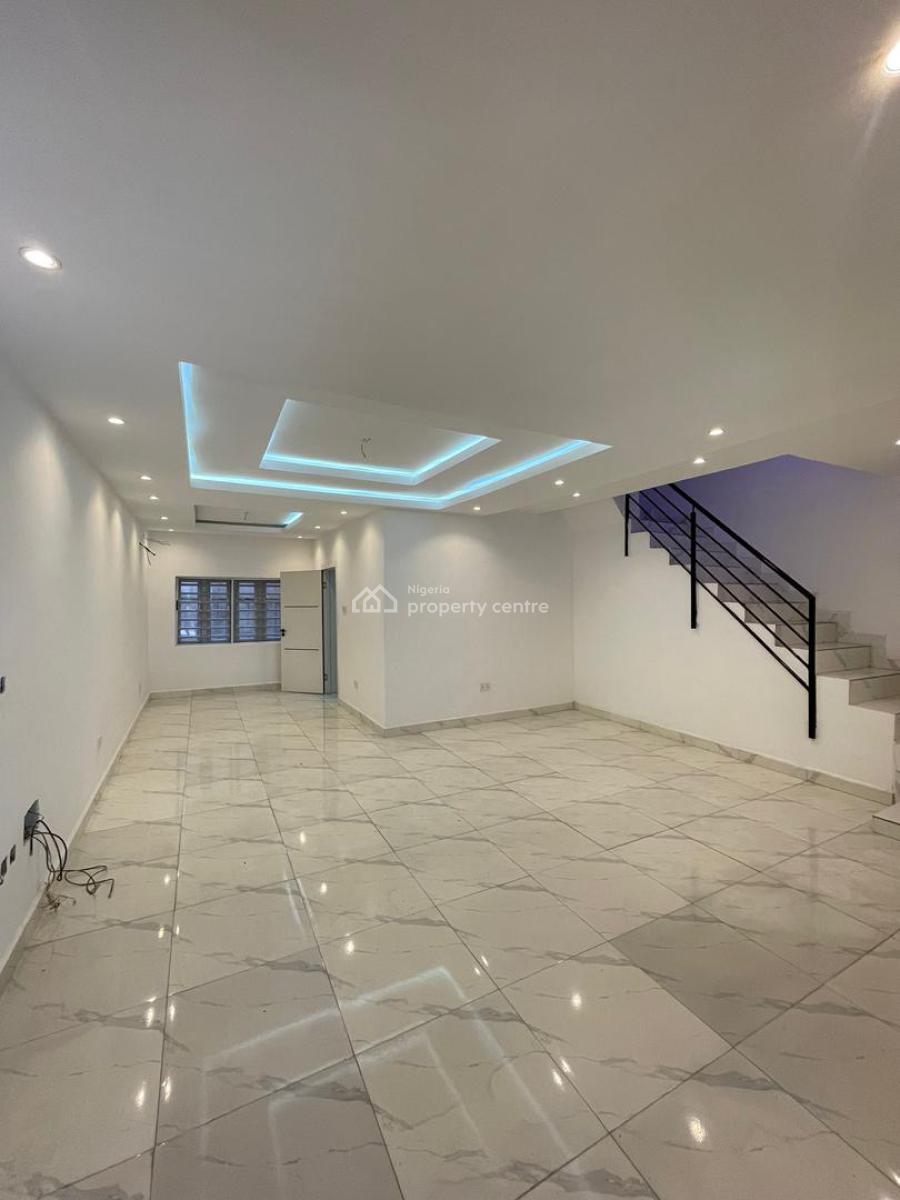 Top-notch 4 Bedroom Terrace, Lekki Lagos, Lekki Phase 1, Lekki, Lagos, Flat / Apartment for Rent