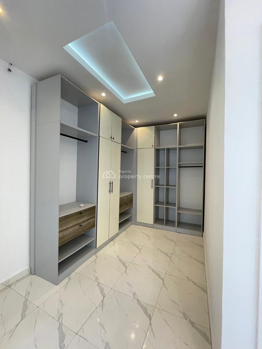 Top-notch 4 Bedroom Terrace, Lekki Lagos, Lekki Phase 1, Lekki, Lagos, Flat / Apartment for Rent