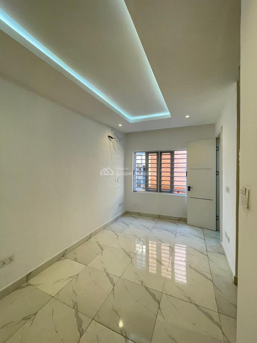 Top-notch 4 Bedroom Terrace, Lekki Lagos, Lekki Phase 1, Lekki, Lagos, Flat / Apartment for Rent