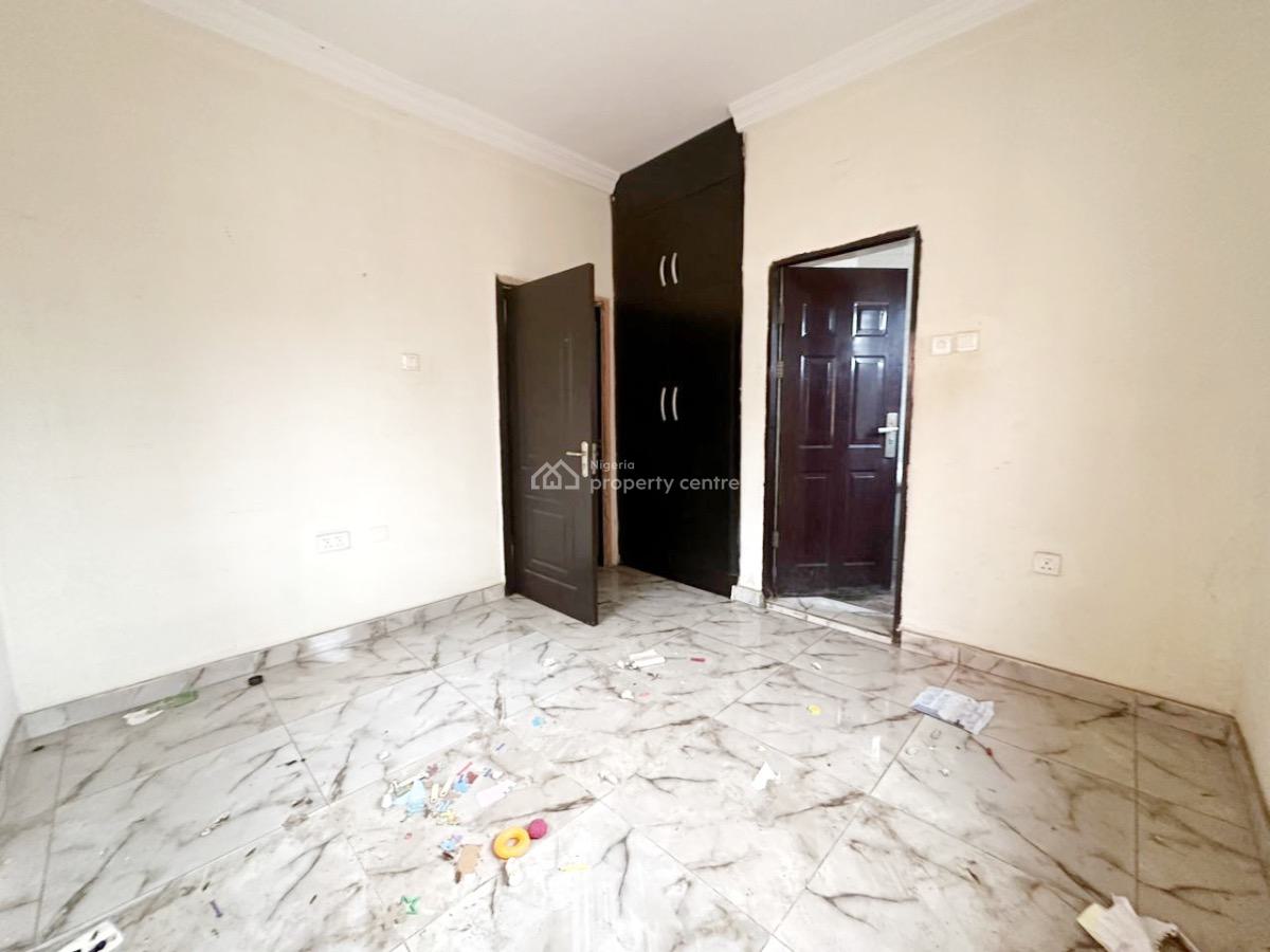 Luxury 3 Bedroom Flat, Olowora, Omole Phase 2, Ikeja, Lagos, Flat / Apartment for Rent