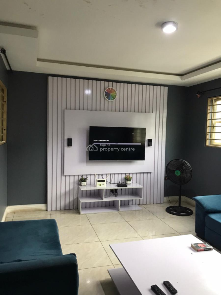 Fully Furnished 2 Bedroom Apartment, Mambolo Street, Zone 2, Wuse, Abuja, Flat / Apartment Short Let