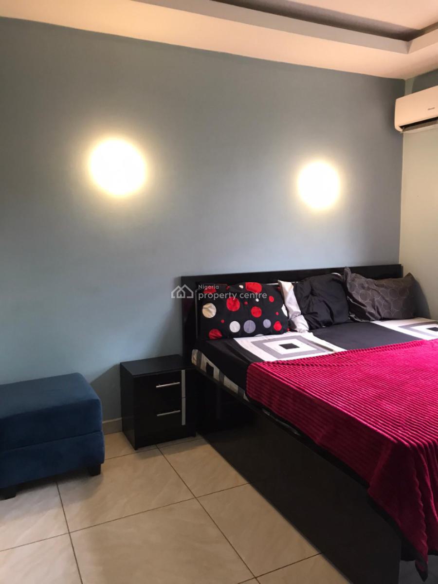 Fully Furnished 2 Bedroom Apartment, Mambolo Street, Zone 2, Wuse, Abuja, Flat / Apartment Short Let