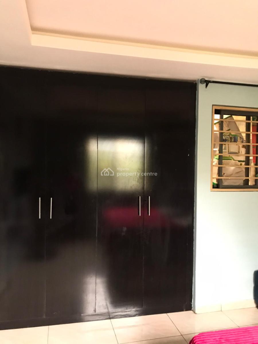 Fully Furnished 2 Bedroom Apartment, Mambolo Street, Zone 2, Wuse, Abuja, Flat / Apartment Short Let