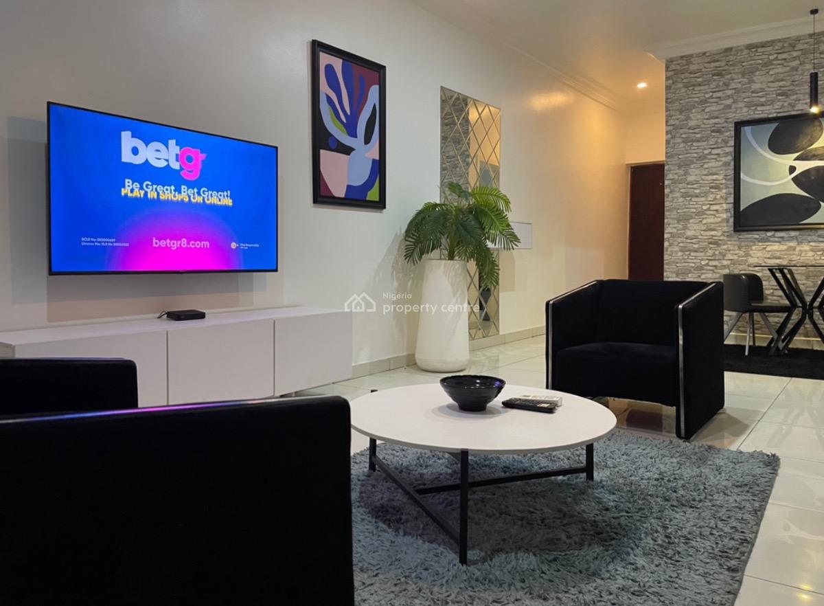 2 Bedroom Apartment, Lekki Phase 1, Lekki, Lagos, Flat / Apartment Short Let