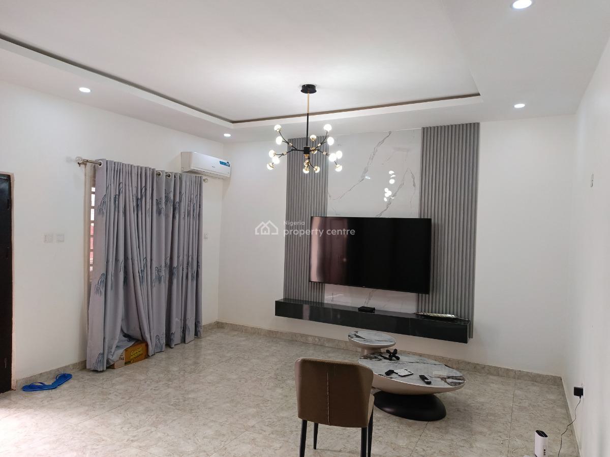 a Very Standard 3 Bedroom Apartment in a Decent Neighborhood, By Gilmor, Jahi, Abuja, Flat / Apartment for Rent