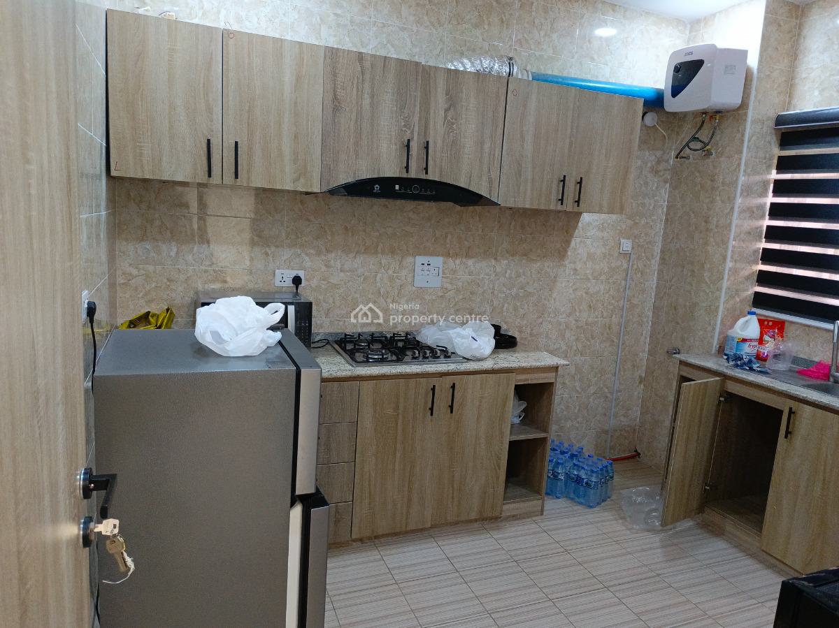 a Very Standard 3 Bedroom Apartment in a Decent Neighborhood, By Gilmor, Jahi, Abuja, Flat / Apartment for Rent