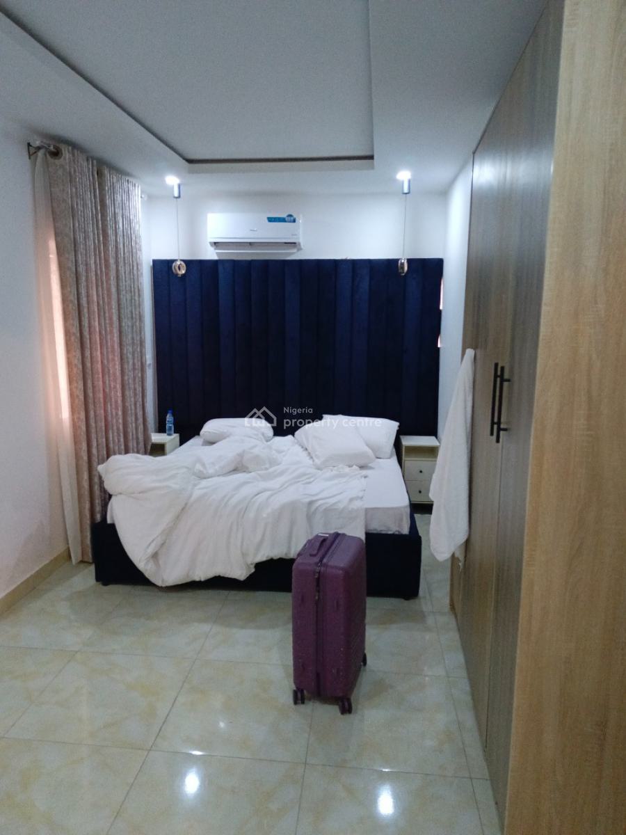 a Very Standard 3 Bedroom Apartment in a Decent Neighborhood, By Gilmor, Jahi, Abuja, Flat / Apartment for Rent