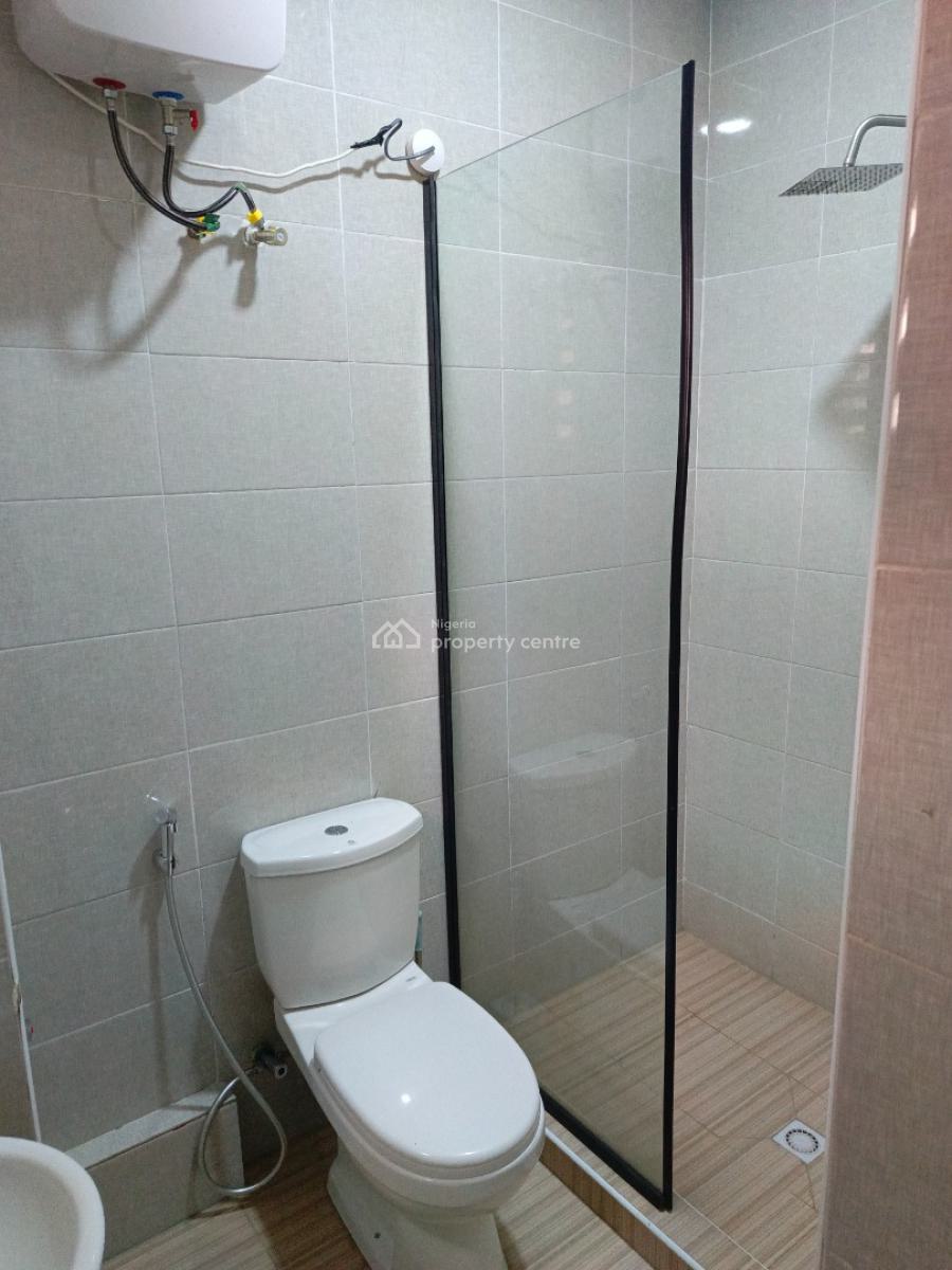 a Very Standard 3 Bedroom Apartment in a Decent Neighborhood, By Gilmor, Jahi, Abuja, Flat / Apartment for Rent