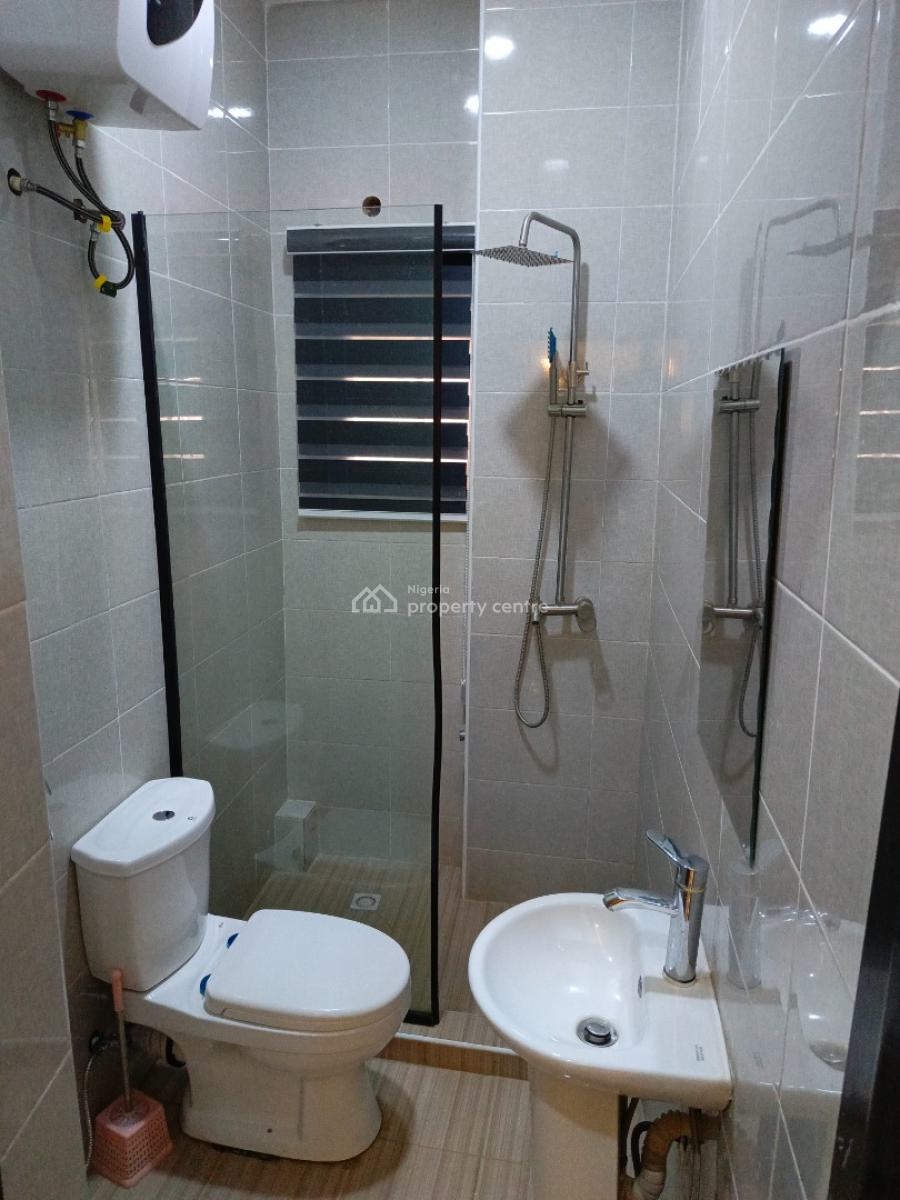 a Very Standard 3 Bedroom Apartment in a Decent Neighborhood, By Gilmor, Jahi, Abuja, Flat / Apartment for Rent