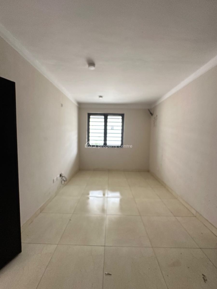 Neatly Built 2 Bedroom Apartment, Osapa, Lekki, Lagos, Flat / Apartment for Sale