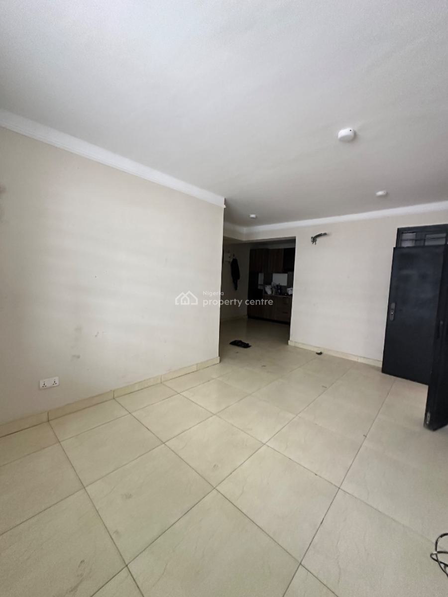 Neatly Built 2 Bedroom Apartment, Osapa, Lekki, Lagos, Flat / Apartment for Sale