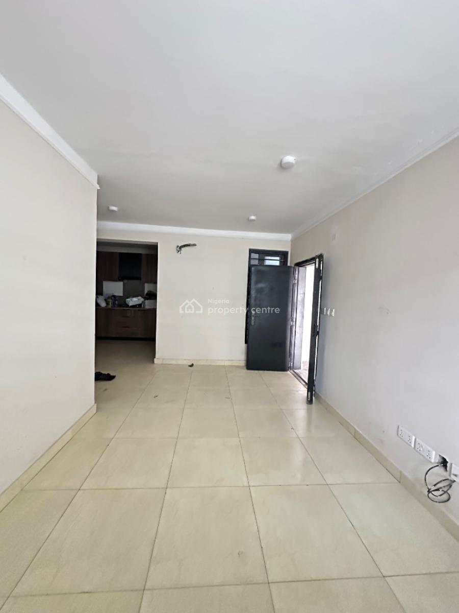 Neatly Built 2 Bedroom Apartment, Osapa, Lekki, Lagos, Flat / Apartment for Sale