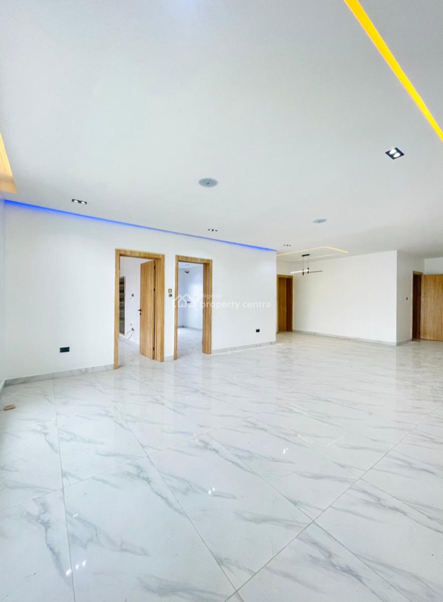 2 Bedroom Fully Serviced Apartment, Lekki Phase 1, Lekki, Lagos, Flat / Apartment for Sale