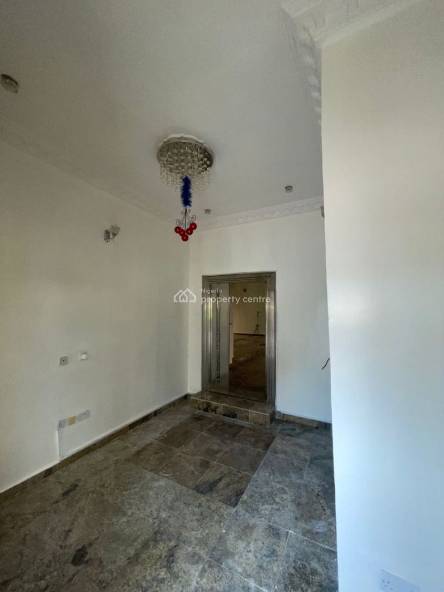 Experience Premium Living in This 5-bedroom Detached Duplex with Bq, Carlton Gate Estate, Lekki Phase 2, Lekki, Lagos, Detached Duplex for Rent