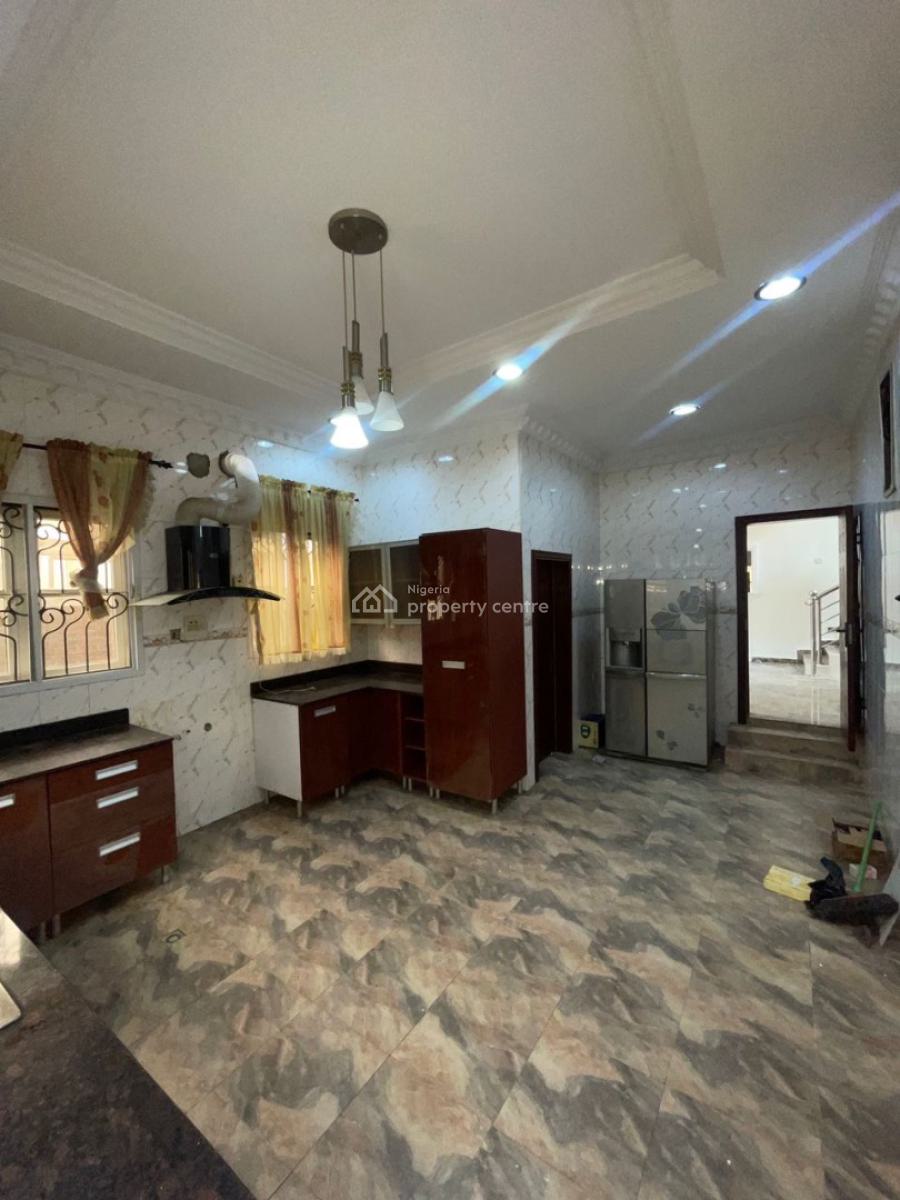 Experience Premium Living in This 5-bedroom Detached Duplex with Bq, Carlton Gate Estate, Lekki Phase 2, Lekki, Lagos, Detached Duplex for Rent