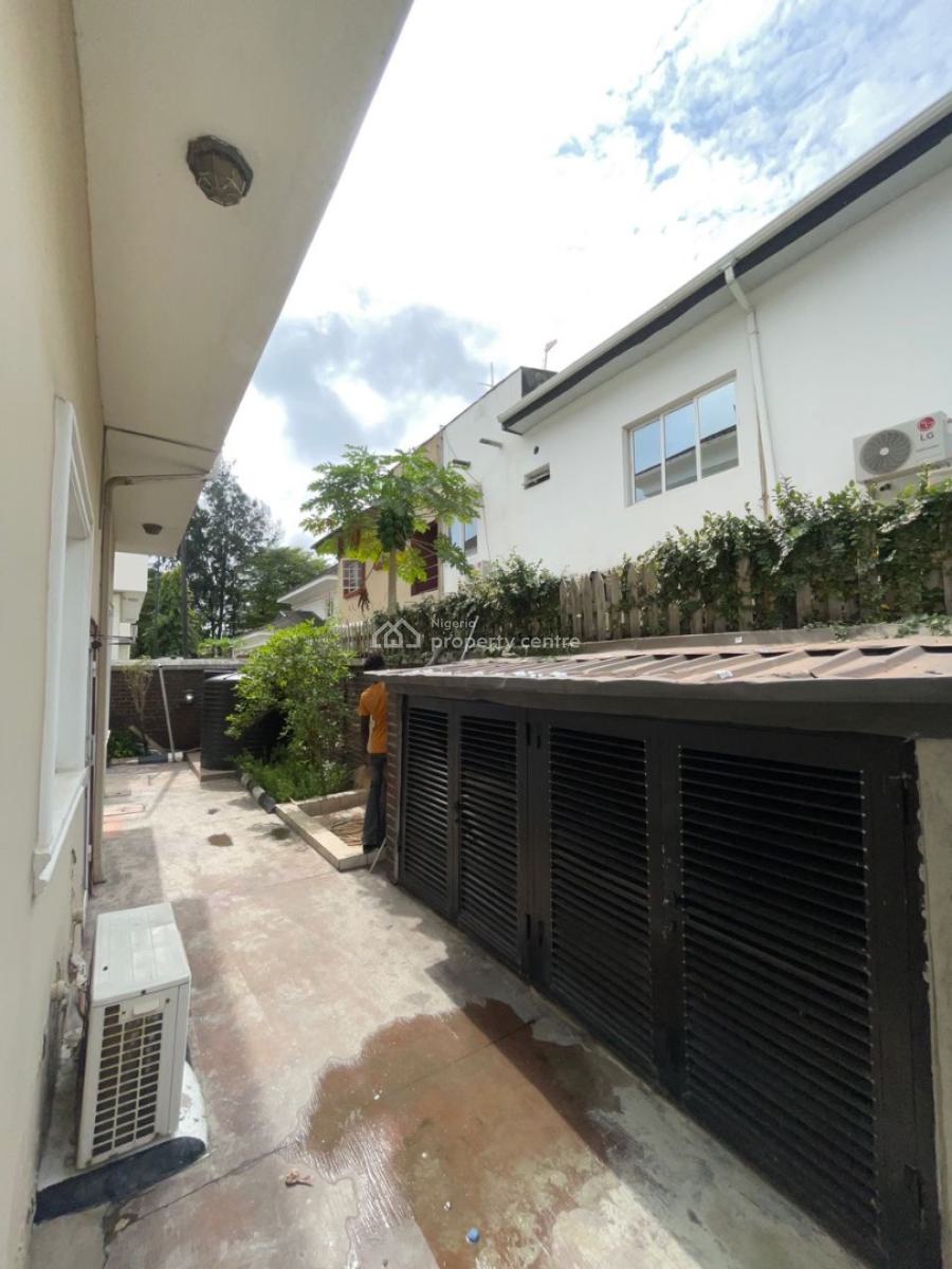 Experience Premium Living in This 5-bedroom Detached Duplex with Bq, Carlton Gate Estate, Lekki Phase 2, Lekki, Lagos, Detached Duplex for Rent