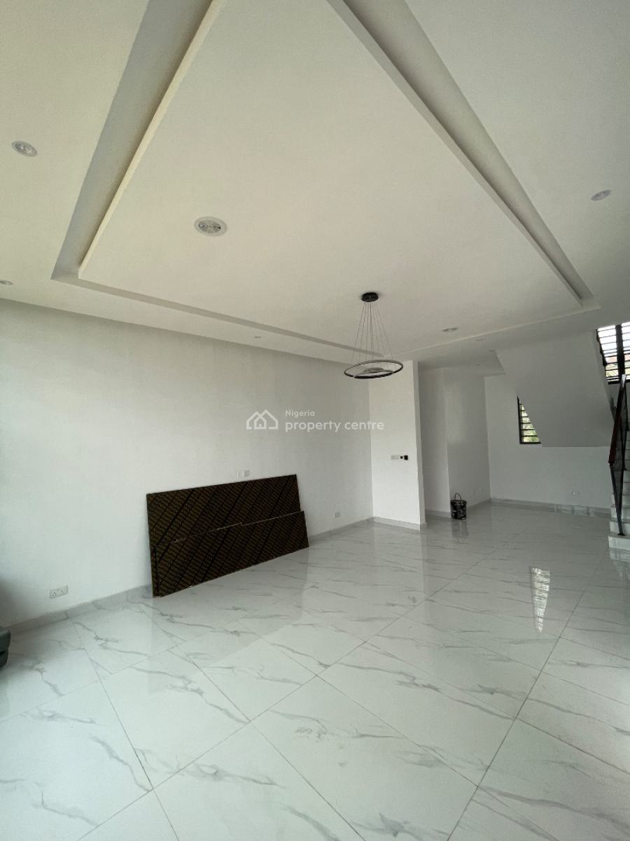 Clean & Spacious 5 Bedroom Fully Detached with Cinema & Swimming Pool, Victory Park, Osapa, Lekki, Lagos, Detached Duplex for Sale