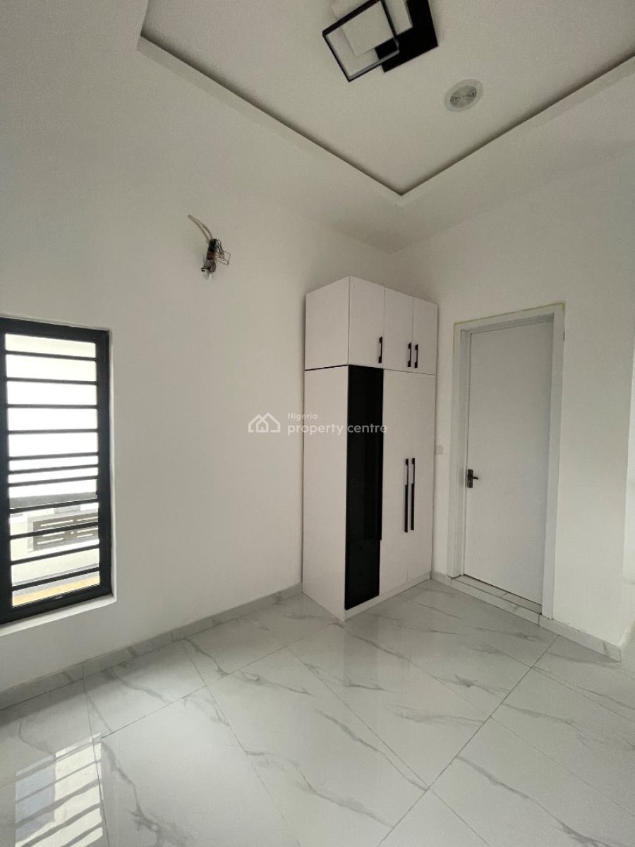 Clean & Spacious 5 Bedroom Fully Detached with Cinema & Swimming Pool, Victory Park, Osapa, Lekki, Lagos, Detached Duplex for Sale