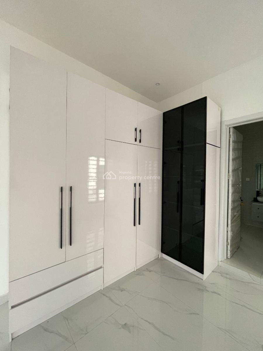 Clean & Spacious 5 Bedroom Fully Detached with Cinema & Swimming Pool, Victory Park, Osapa, Lekki, Lagos, Detached Duplex for Sale