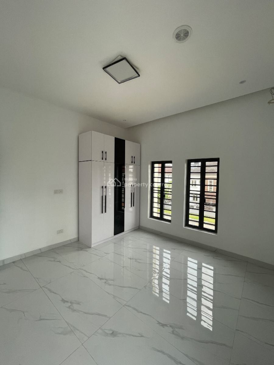 Clean & Spacious 5 Bedroom Fully Detached with Cinema & Swimming Pool, Victory Park, Osapa, Lekki, Lagos, Detached Duplex for Sale