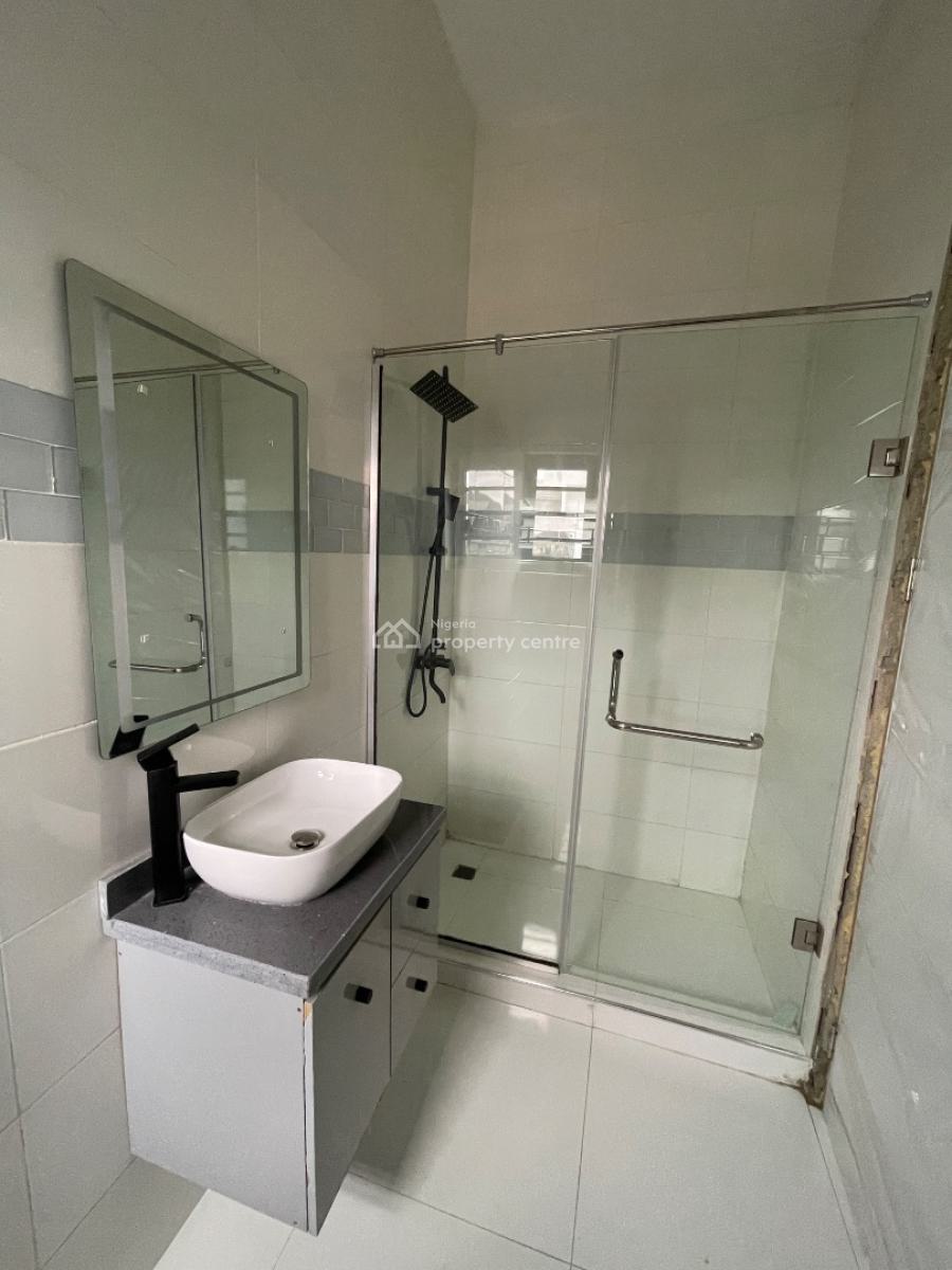 Clean & Spacious 5 Bedroom Fully Detached with Cinema & Swimming Pool, Victory Park, Osapa, Lekki, Lagos, Detached Duplex for Sale