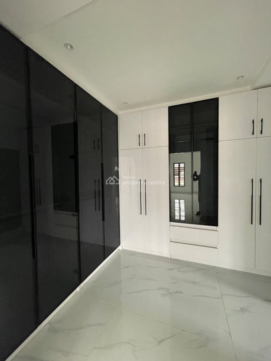 Clean & Spacious 5 Bedroom Fully Detached with Cinema & Swimming Pool, Victory Park, Osapa, Lekki, Lagos, Detached Duplex for Sale
