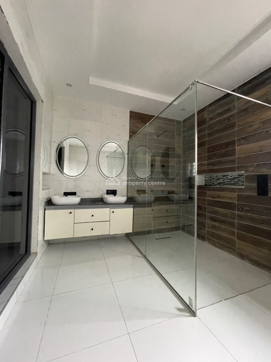 Clean & Spacious 5 Bedroom Fully Detached with Cinema & Swimming Pool, Victory Park, Osapa, Lekki, Lagos, Detached Duplex for Sale