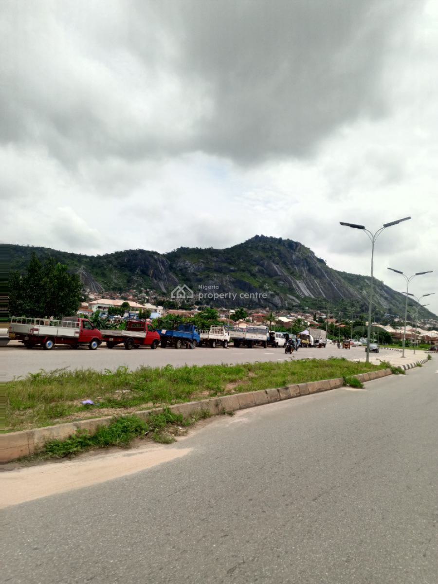 Popular Massive 4 Hectares Land, Fo1 Layout, Kubwa, Abuja, Commercial Land for Sale