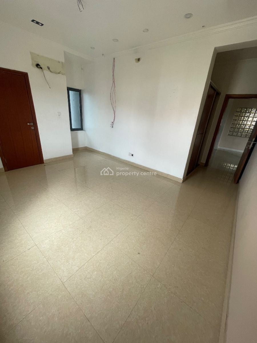 3 Bedroom with Bq Self Service, Off Admiralty Way, Lekki Phase 1, Lekki, Lagos, Flat / Apartment for Rent