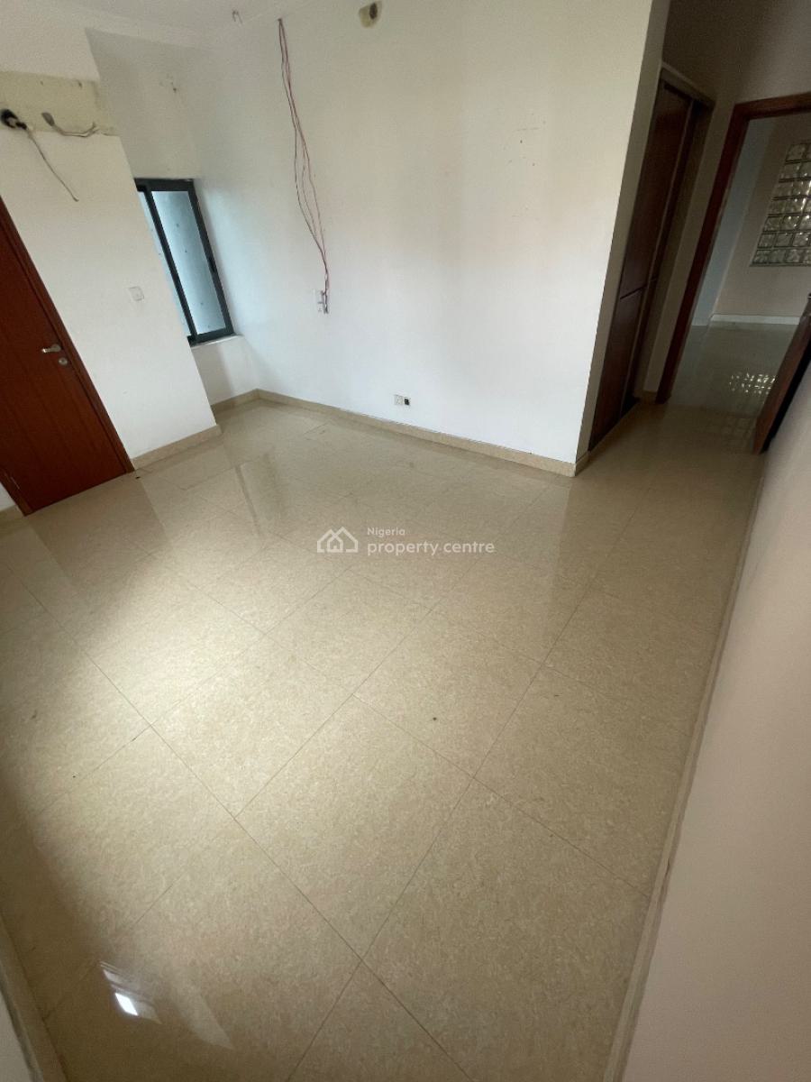 3 Bedroom with Bq Self Service, Off Admiralty Way, Lekki Phase 1, Lekki, Lagos, Flat / Apartment for Rent