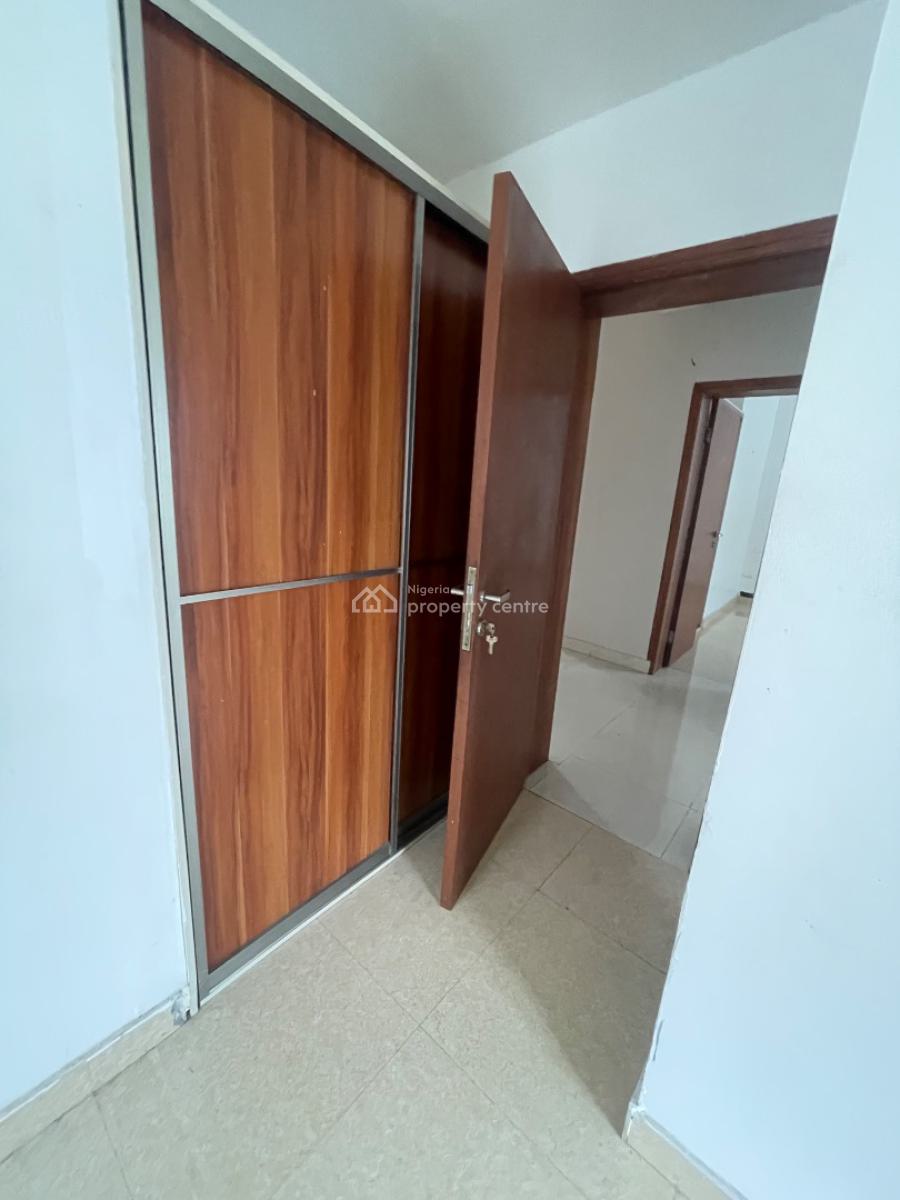 3 Bedroom with Bq Self Service, Off Admiralty Way, Lekki Phase 1, Lekki, Lagos, Flat / Apartment for Rent