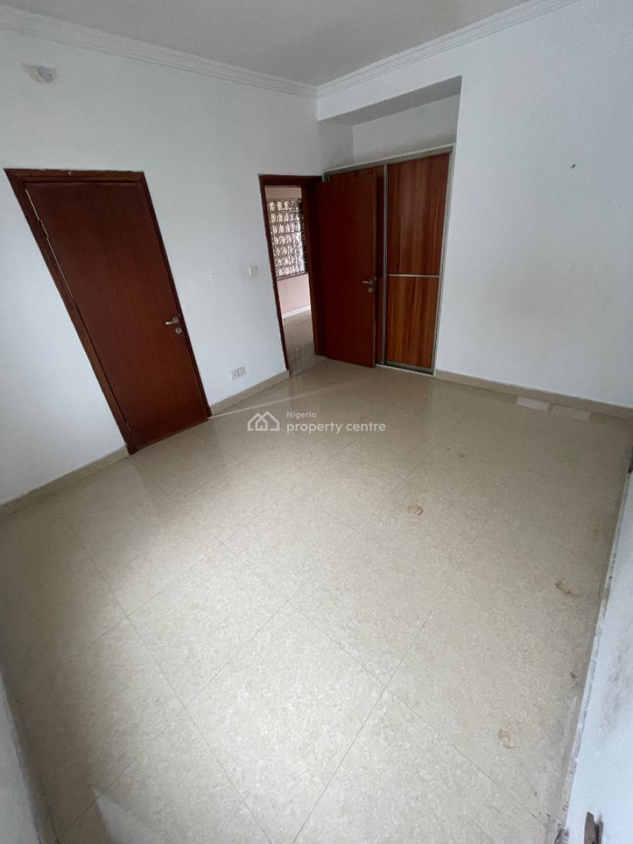 3 Bedroom with Bq Self Service, Off Admiralty Way, Lekki Phase 1, Lekki, Lagos, Flat / Apartment for Rent