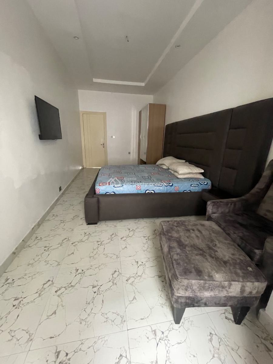 2 Bedroom Flat Fully Service with 24 Hrs Light, Ikate Flood Free Zone and Gated Area, Lekki Phase 1, Lekki, Lagos, Flat / Apartment for Rent