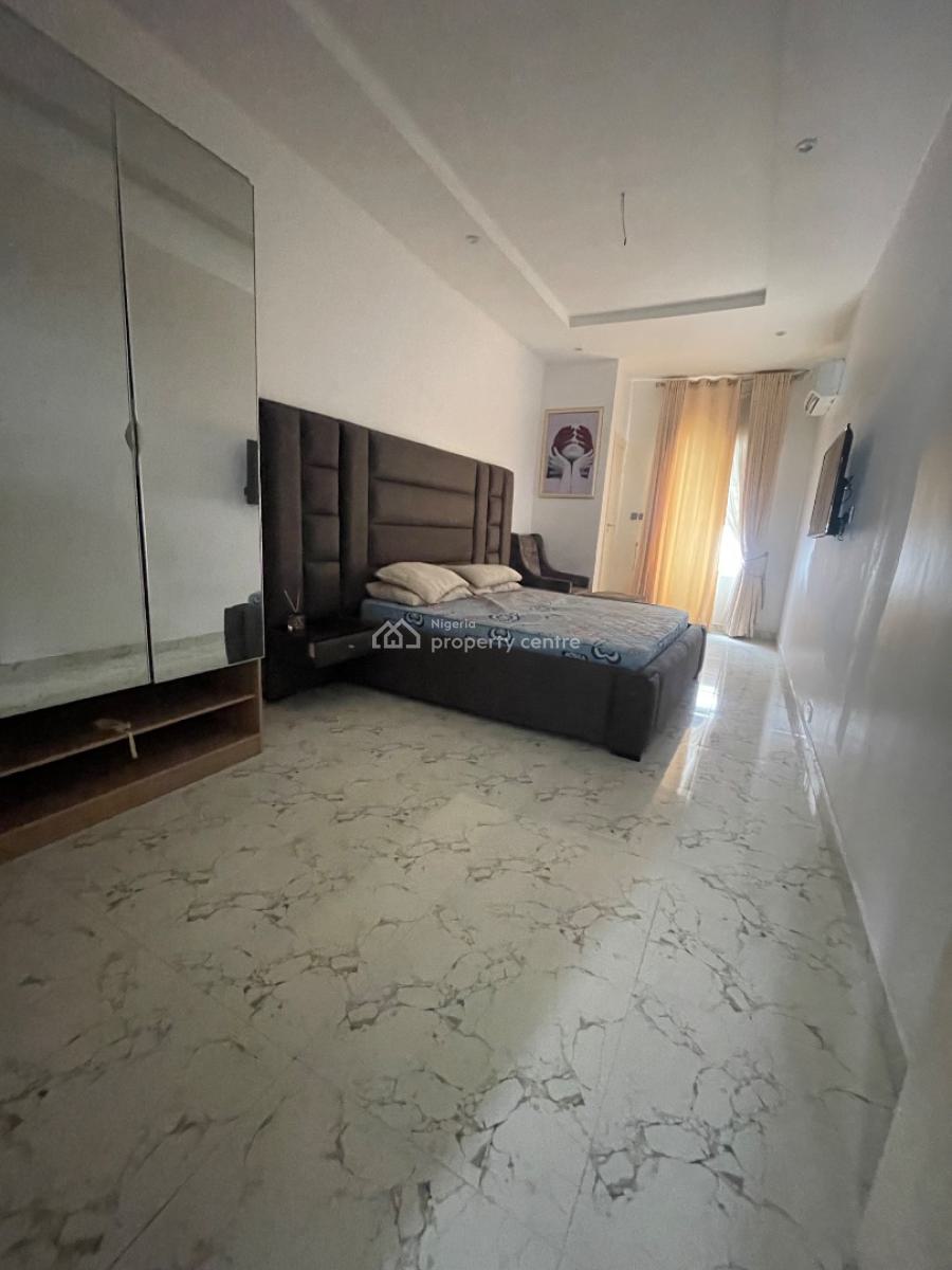2 Bedroom Flat Fully Service with 24 Hrs Light, Ikate Flood Free Zone and Gated Area, Lekki Phase 1, Lekki, Lagos, Flat / Apartment for Rent
