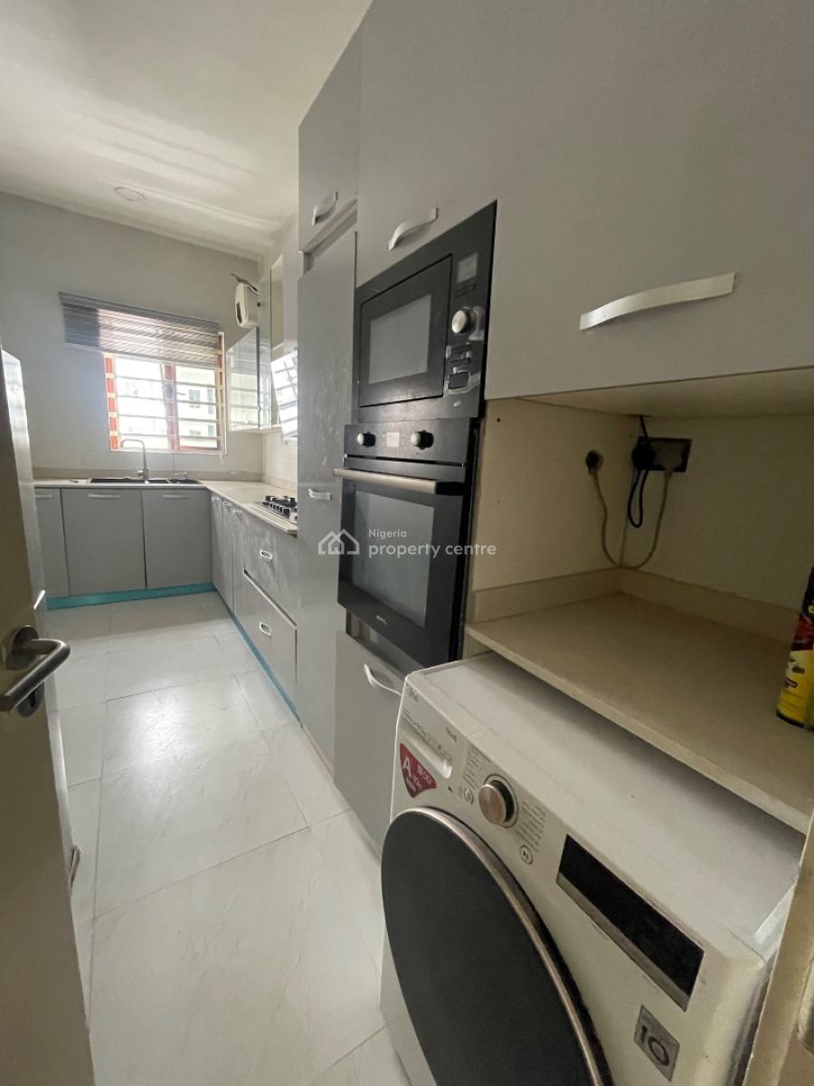 2 Bedroom Flat Fully Service with 24 Hrs Light, Ikate Flood Free Zone and Gated Area, Lekki Phase 1, Lekki, Lagos, Flat / Apartment for Rent