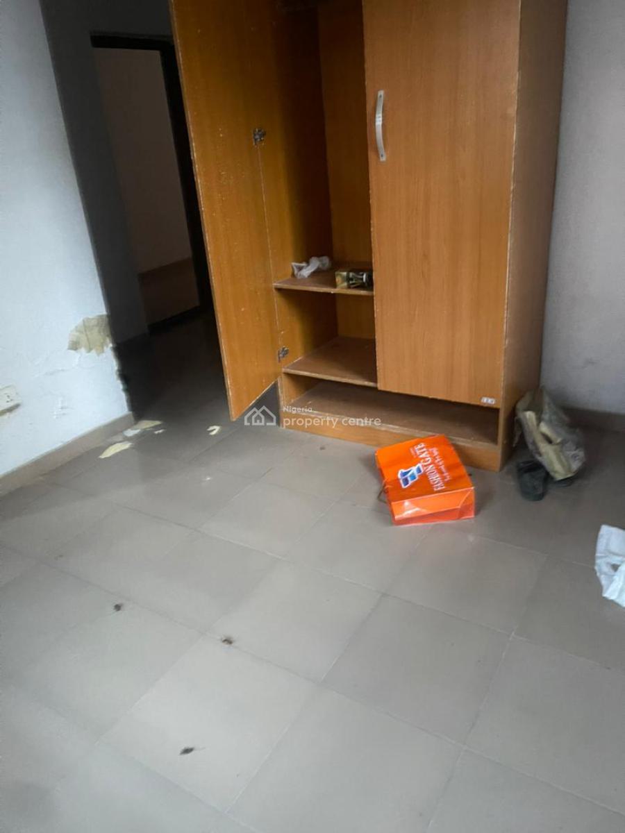 Spacious 2 Bedroom Apartment with Necessary Facilities, Off Mobil Road, Maroko, Ajah, Lagos, Flat / Apartment for Rent