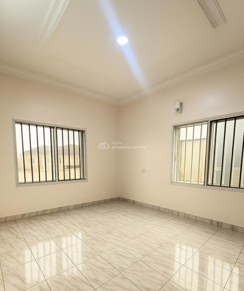 2 Bedrooms Flat in Ikate Flood Free Area, Ikate, Lekki, Lagos, Flat / Apartment for Rent