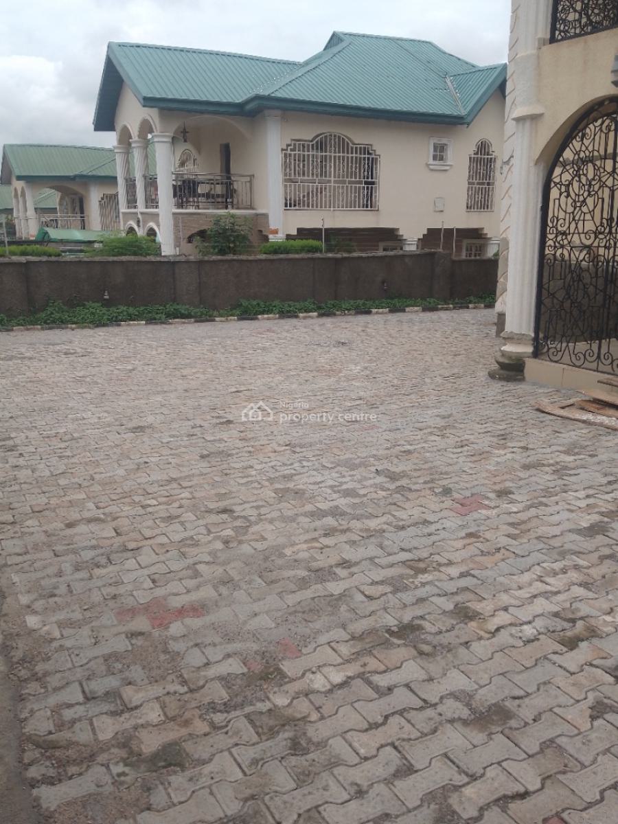 4bedrooms Detached Duplex with 1bedroom Flat Guest Charlet + Selfcon., Gwarinpa, Abuja, Detached Duplex for Rent