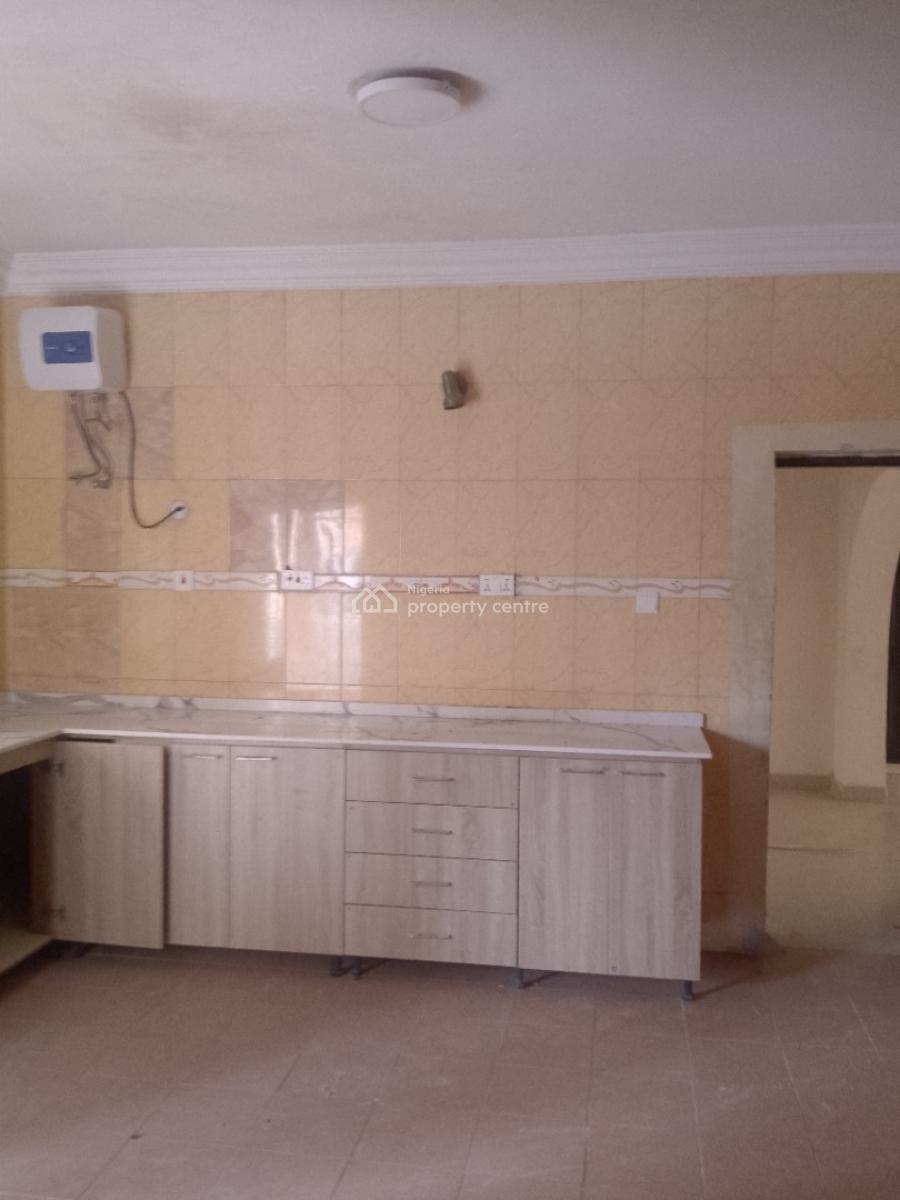 4bedrooms Detached Duplex with 1bedroom Flat Guest Charlet + Selfcon., Gwarinpa, Abuja, Detached Duplex for Rent