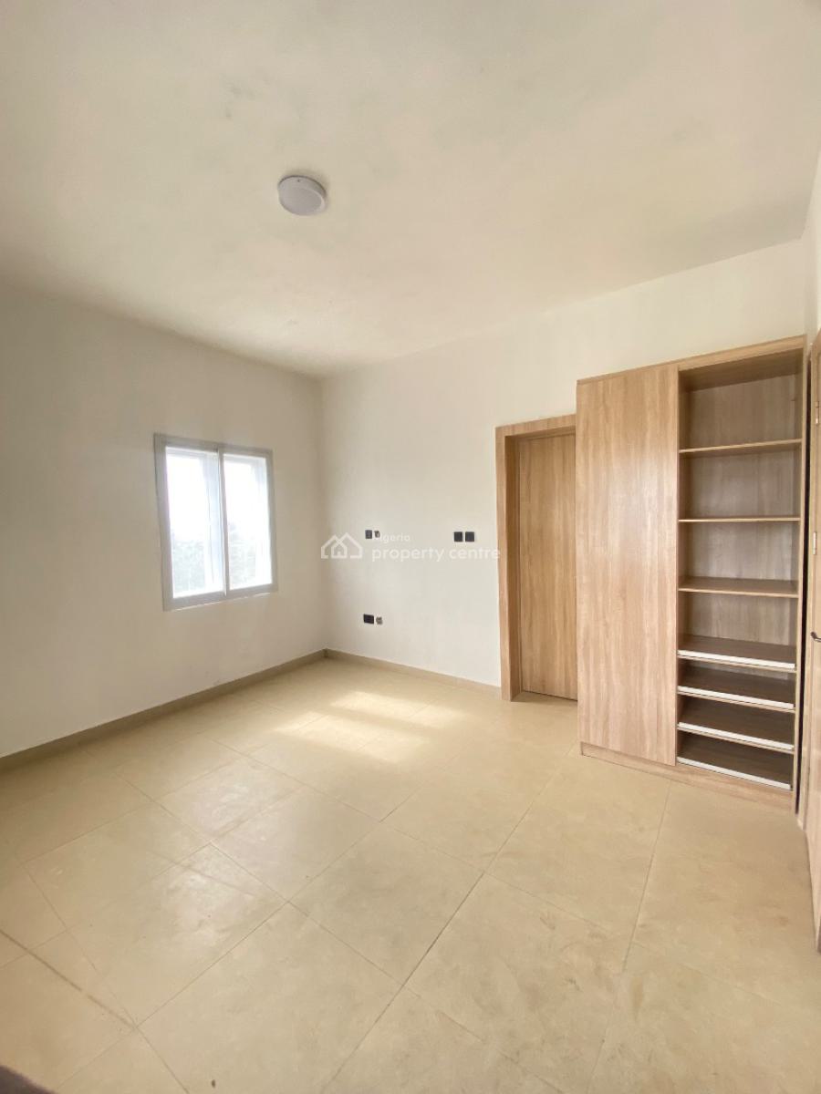 Exquisitely Built 2 Bedroom Maisonette with Rooftop, Ajah, Lagos, Flat / Apartment for Rent