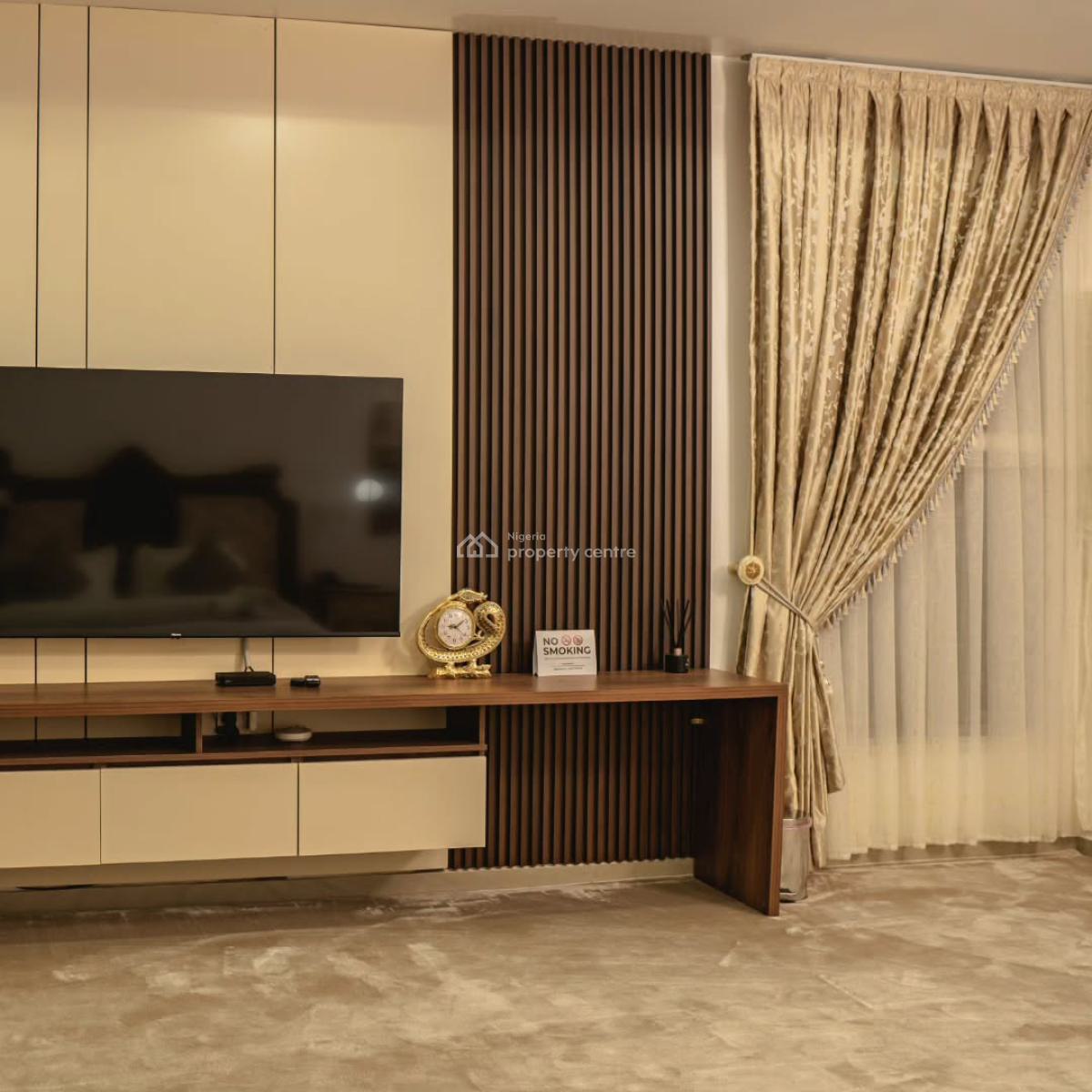 Urban Luxury Suite Studio Apartment, Rajab Naibi Street, Off Abubakar Koko Avenue, Life Camp, Abuja, Flat / Apartment Short Let